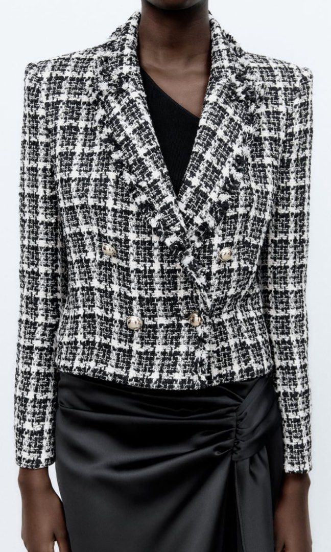 Classic Tweed Cropped Blazer